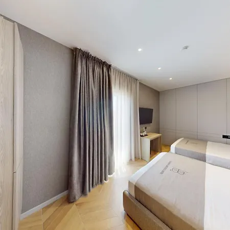 Harbour Boutique Hotel *