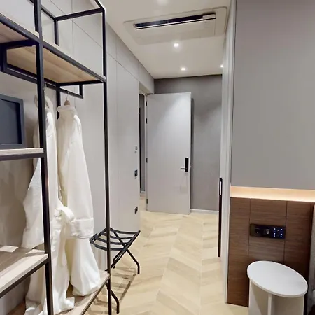 Отель Harbour Boutique *